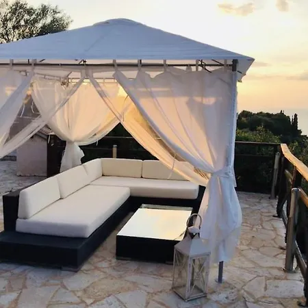 Sun & Stone Mate Akrata Platanos 샬레 Paralia Platanou