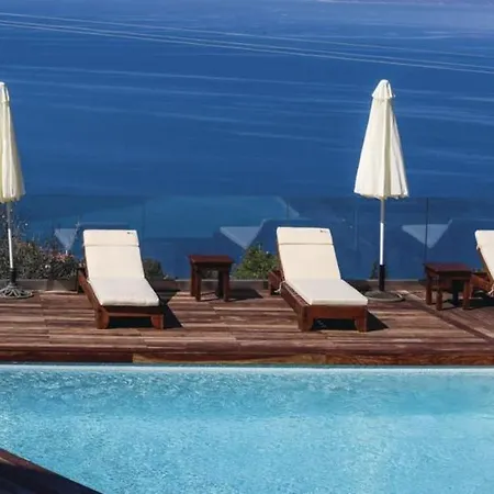 Sun & Stone Mate Akrata Platanos Paralia Platanou